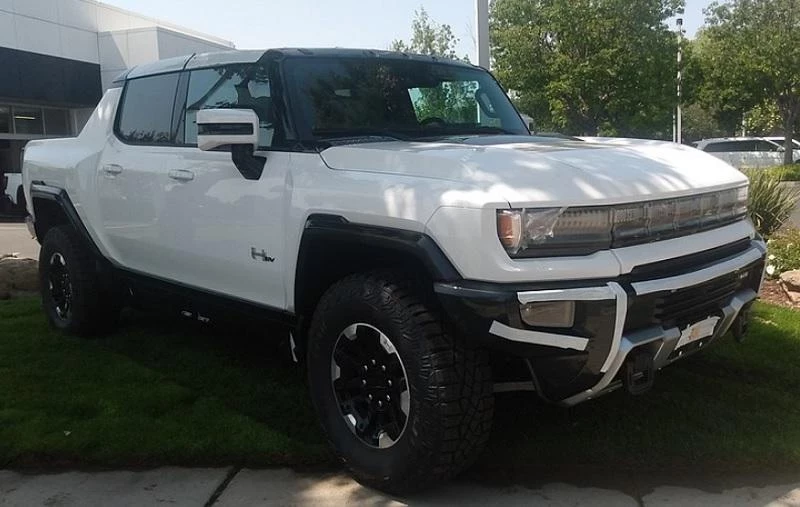 В США представлен гибридный «Hummer EV», предназначенный для военных целей