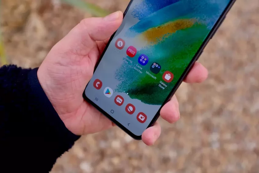 Samsung Galaxy S23 FE получит зарядку на 25 Вт