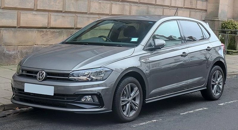 Эксперт «За рулем» Виноградов назвал пятилетний Volkswagen Polo «неубиваемым» седаном за 900 000 рублей