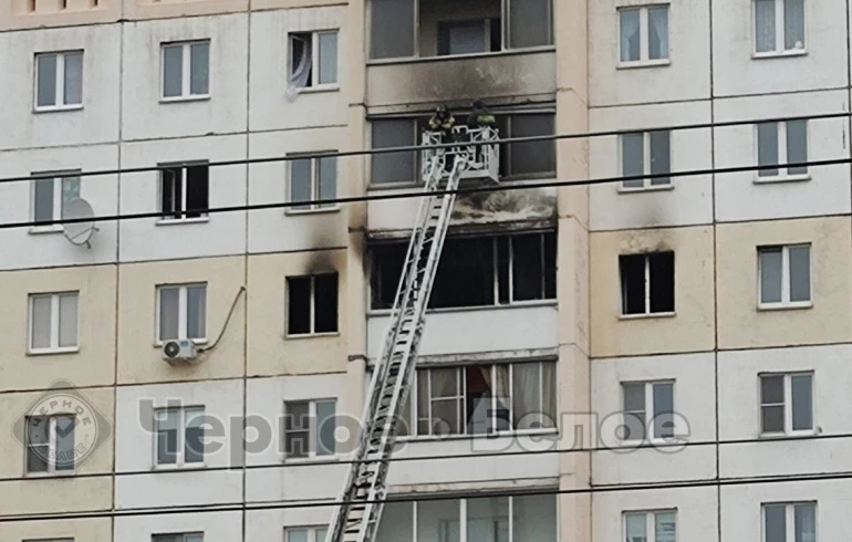Из горящей квартиры в Магнитогорске спасли мужчину