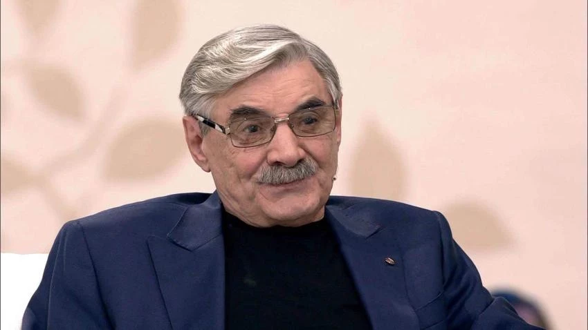 Актер Панкратов-Черный в молодости работал дворником