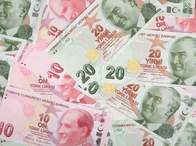 Туроператоры не верят, что падение курса турецкой лиры приведёт к снижению цен на путёвки