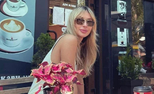 Светлану Лободу в Харькове встретили плакатом, который вывел певицу из себя