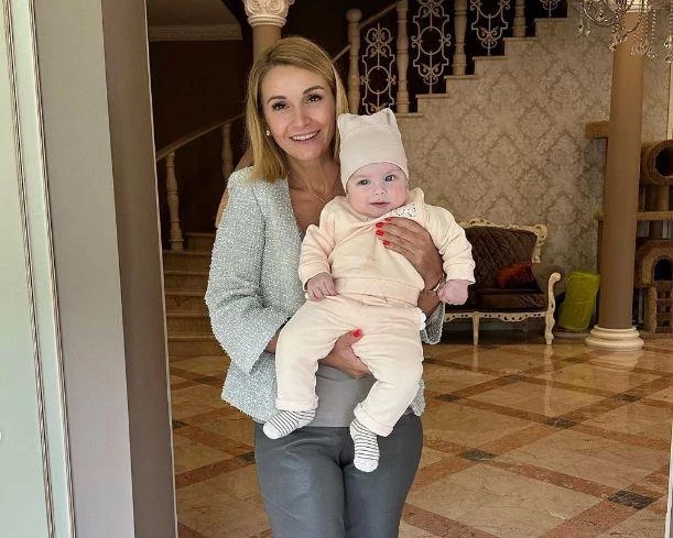 Ольга Орлова назвала источниками своих доходов работу ведущей «Дома-2», инвестиции и рекламу