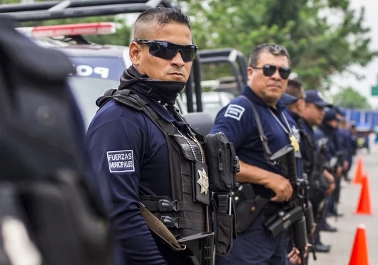 Похитившие 16 полицейских в Мексике преступники опубликовали видео с ними