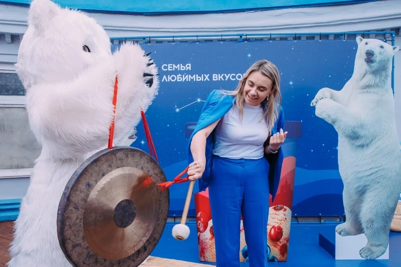 Во Владивостоке открылся первый фирменный магазин мороженого “Урса”