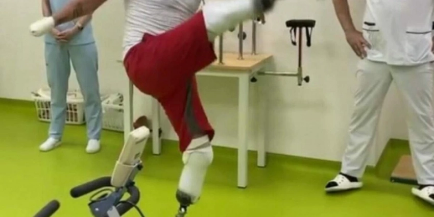 Роман Костомаров последние новости: Роман показал первые тренировки после операции 30.06.23