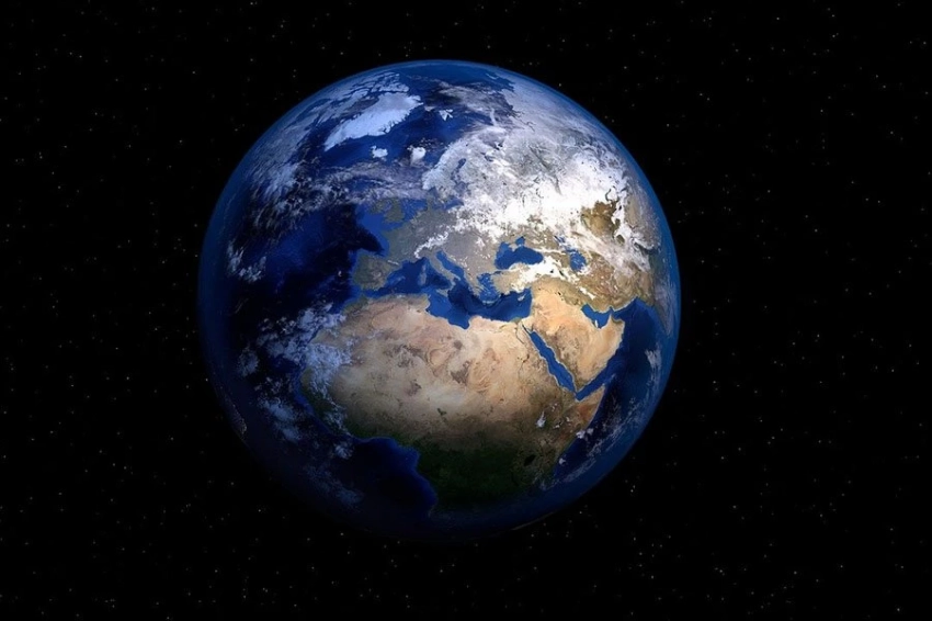 Люди выкачали так много подземных вод, что сместили земную ось