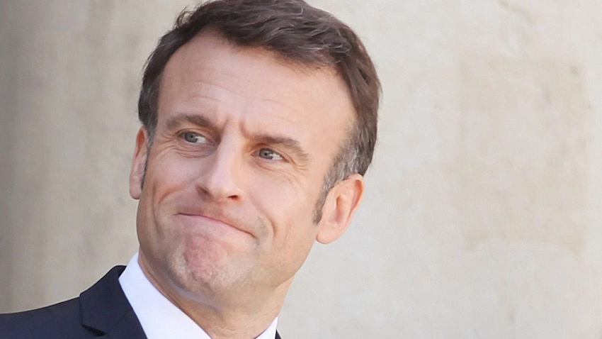 Президент Франции Макрон заявил о готовности ответить на звонок Путина