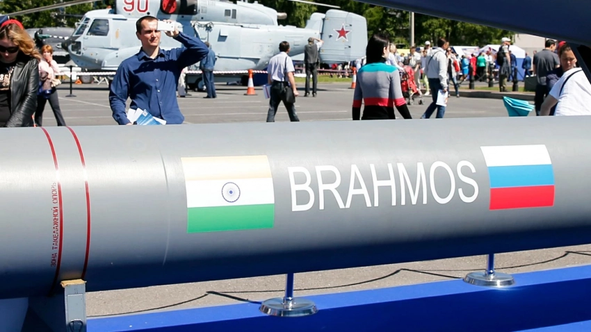 Российско-индийская компания «Брамос» показала проект новой ракеты Brahmos-NG