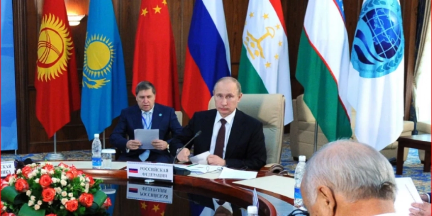 Создание новой валюты ШОС сокрушит доллар — предложение поступило от Ирана и это выгодно не только России