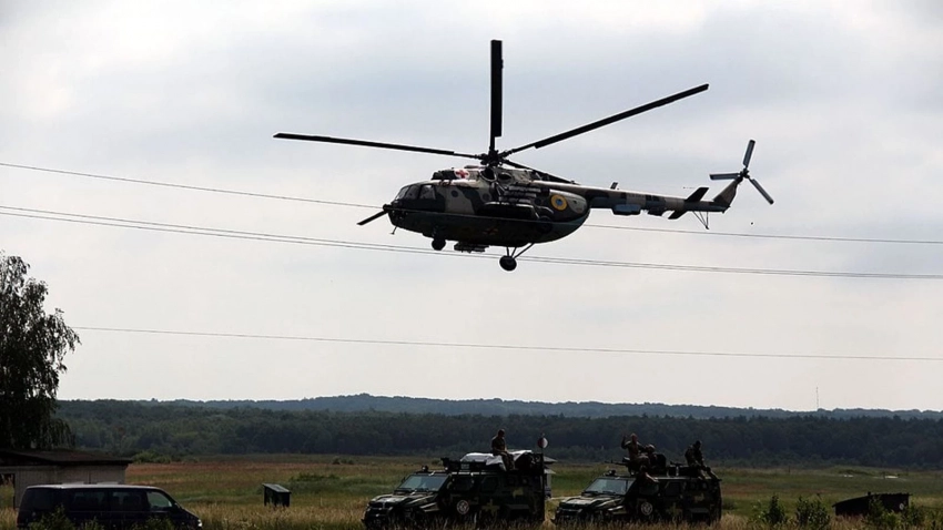 Минобороны РФ: расчеты ПВО сбили еще один украинский Ми-8 в Запорожской области