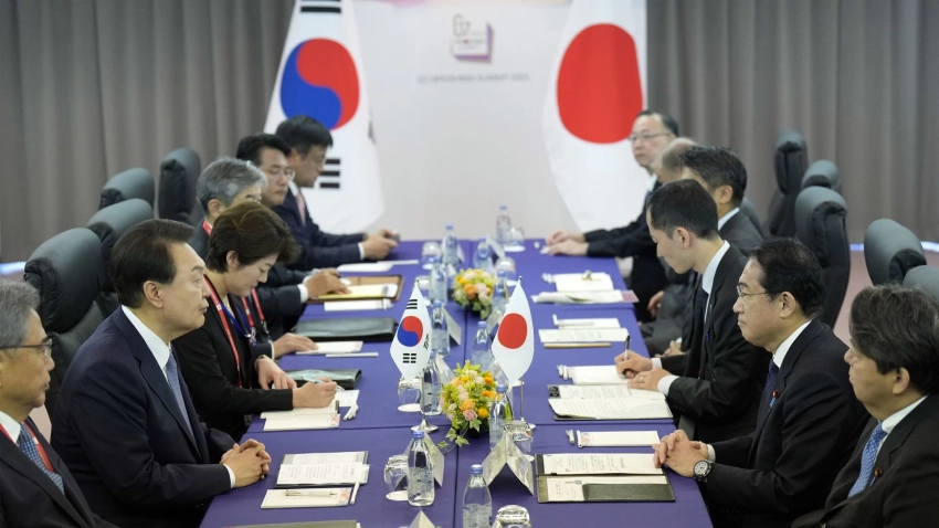 Глава МИД Японии проведет встречу министров G7 во время визита в Великобританию