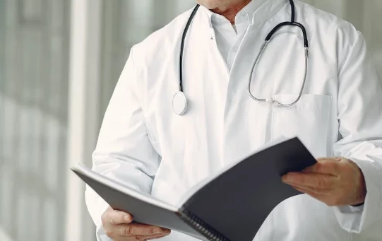 Невролог Куваев назвал головные боли, требующие обращения к врачу