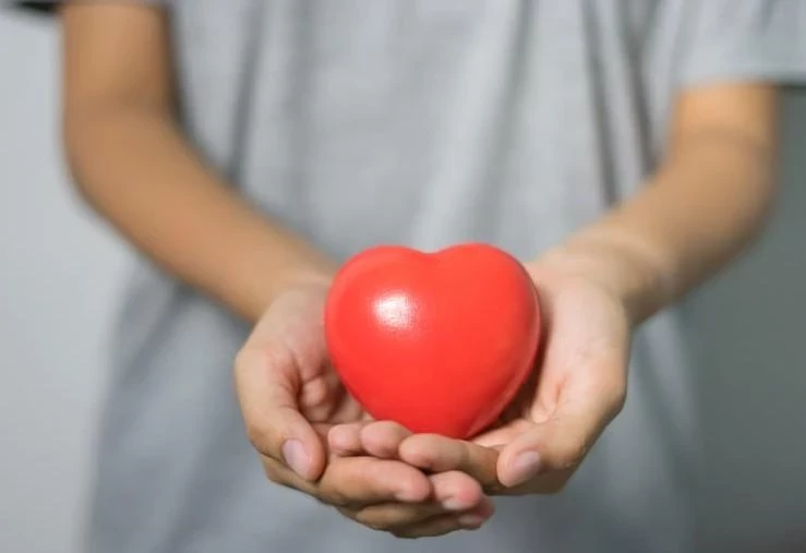 Диетолог Джонс рассказала, как бороться с вялостью и сонливостью после обеда