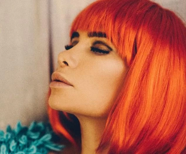 Блогер Айза рассказала подписчикам, что в этом году не имела интимных отношений