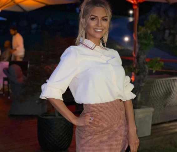 Виктория Боня собралась сделать «лисьи глазки» как у Беллы Хадид