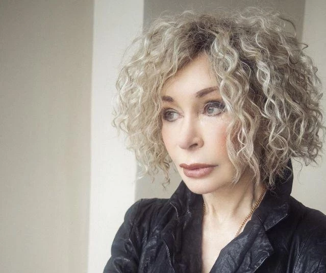 Татьяну Васильеву перевели из реанимации в отделение сосудистой невралгии