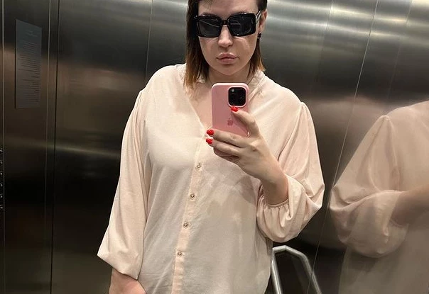 Звезда «Дома-2» Саша Черно намекнула на развод