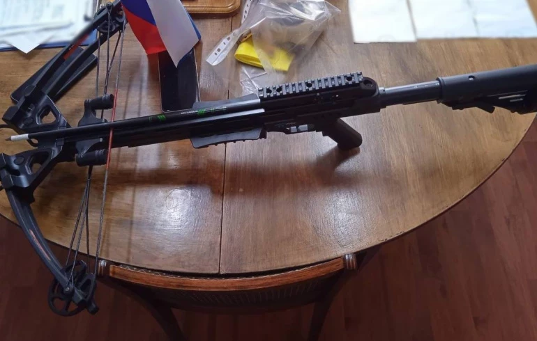 В Копейске мужчина пытался выстрелом из арбалета забросить наркотики в колонию