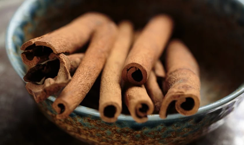 Корица оказалась эффективной для снижения веса