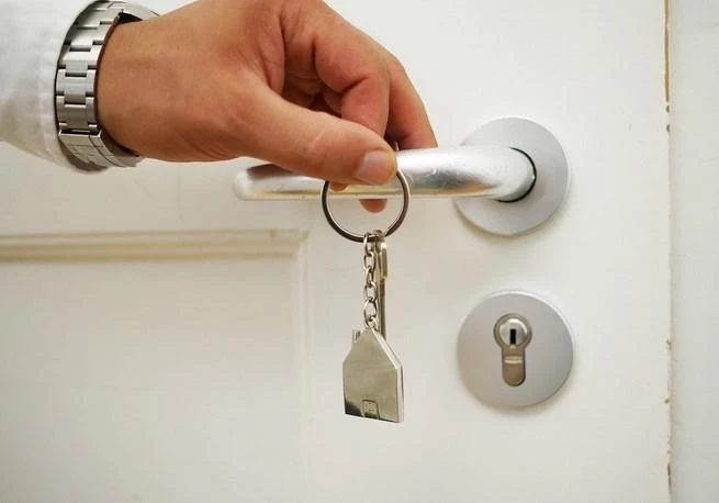 Эксперты назвали текущий курс доллара удачным для покупки недвижимости