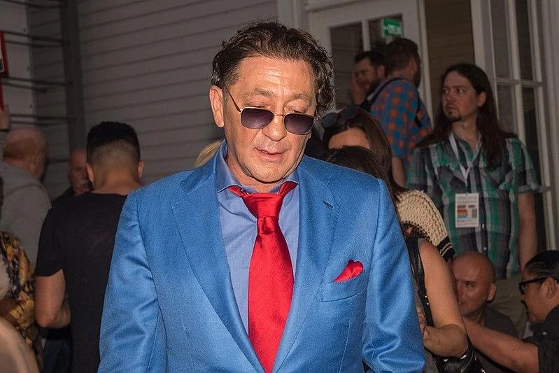 Лепс кидался чашками перед Навкой во время записи песни для шоу «Красавица и Чудовище»