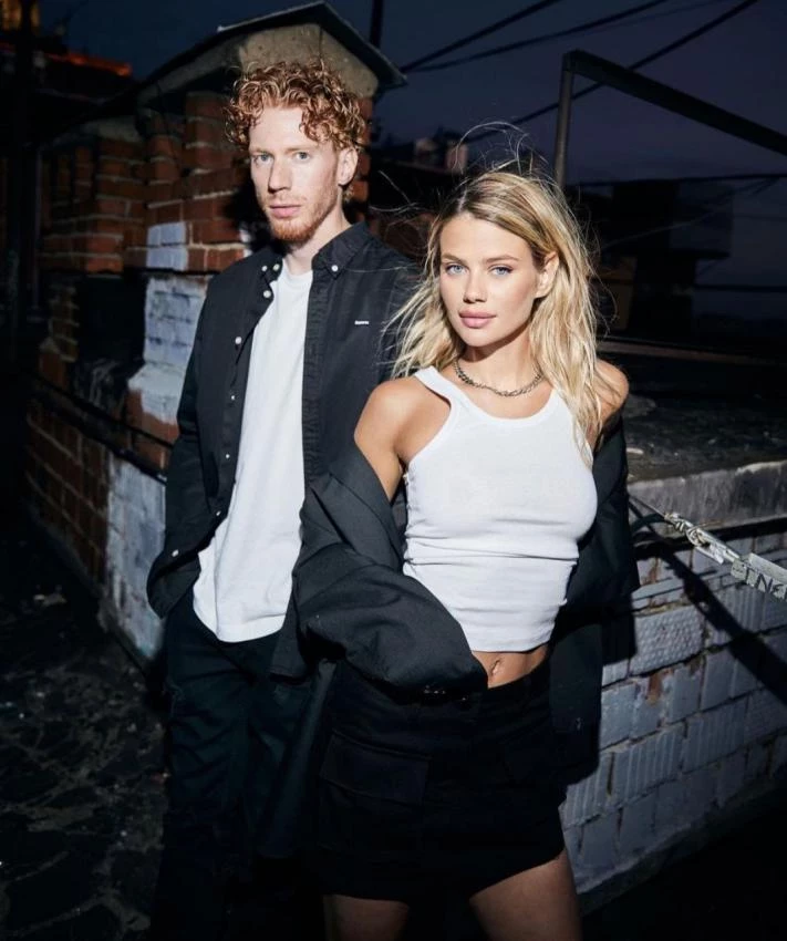 Никита Пресняков празднует годовщину свадьбы со своей женой