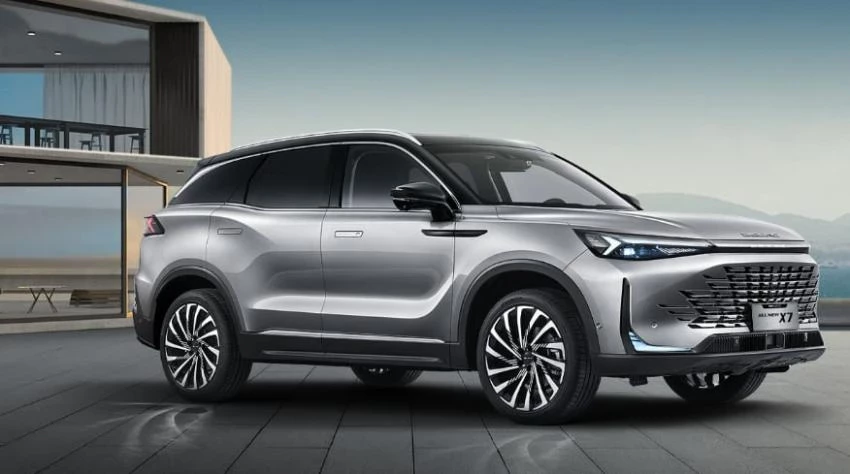 В России появились кроссоверы из Китая BAIC X7 по цене от 3,5 млн рублей
