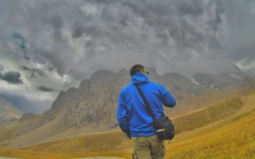 Российский турист сравнил отдых в Грузии и Армении