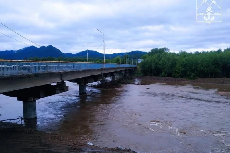Дороги в Мекку приморского туризма местами затопило на метр после дождей