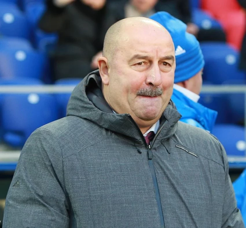 Агент Сафонов заявил, что Черчесов может возглавить футбольный клуб «Сочи»