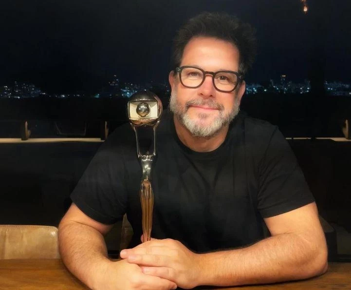 Поклонники не узнали облысевшую звезду «Клона» Мурилу Бенисиу