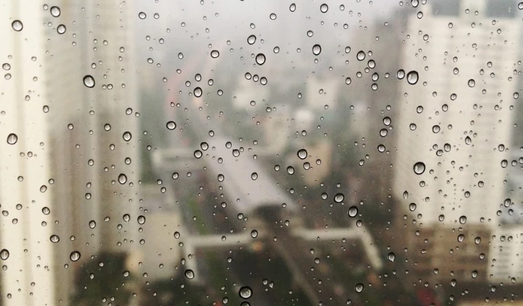 Водосточная система столицы успешно справляется с последствиями непогоды