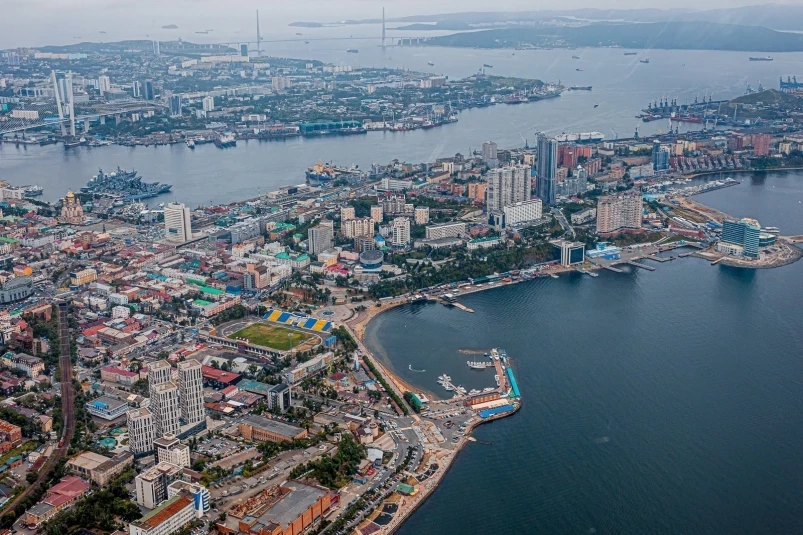 Придется напрячь все интеллектуальные мускулы, чтобы разгадать этот ребус про Владивосток