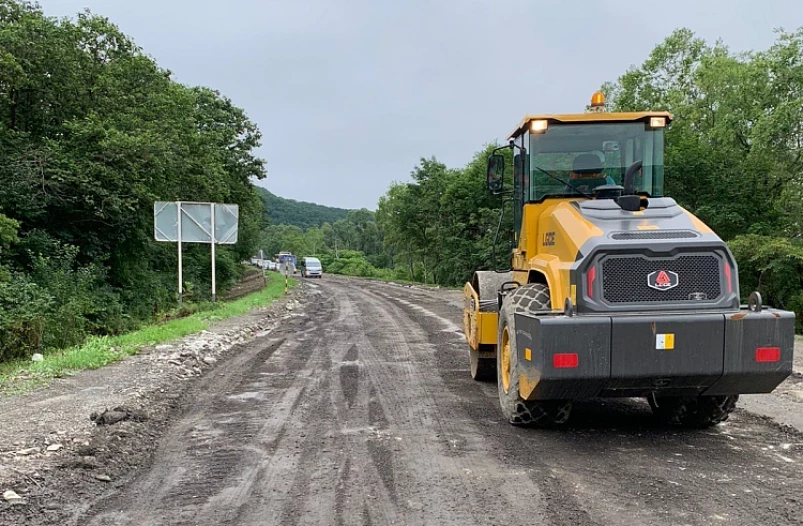 Дорожники обещают заасфальтировать 8 км трассы Раздольное-Хасан