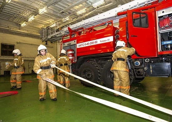 В Нягани пожар на нефтехранилище унес жизнь одного человека