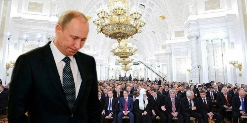 «Необходимо задержать несколько сотен чиновников» — у Путина осталось всего два варианта как избавить Россию от правящей элиты
