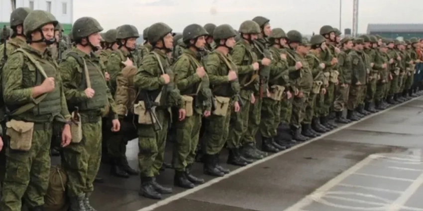 Как служат солдаты срочной службы в армии?