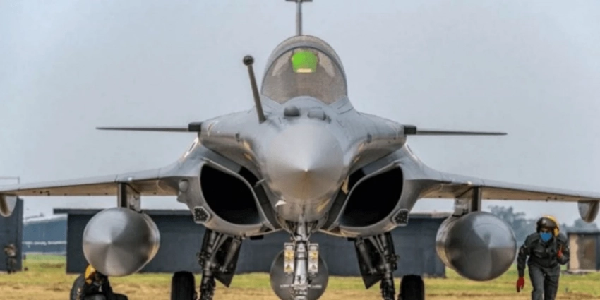 Политическая бомба для Моди: скандал с закупками французских истребителей Rafale