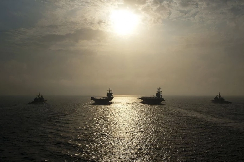 Пентагон: США направят на Ближний Восток два десантных корабля