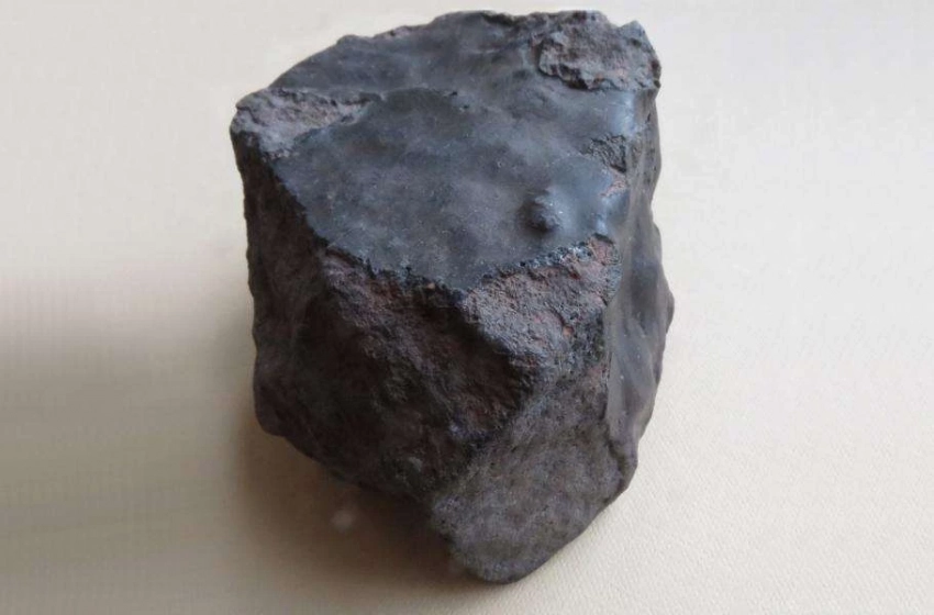 Марокканский метеорит мог возникнуть на Земле, о чем свидетельствует его особый состав