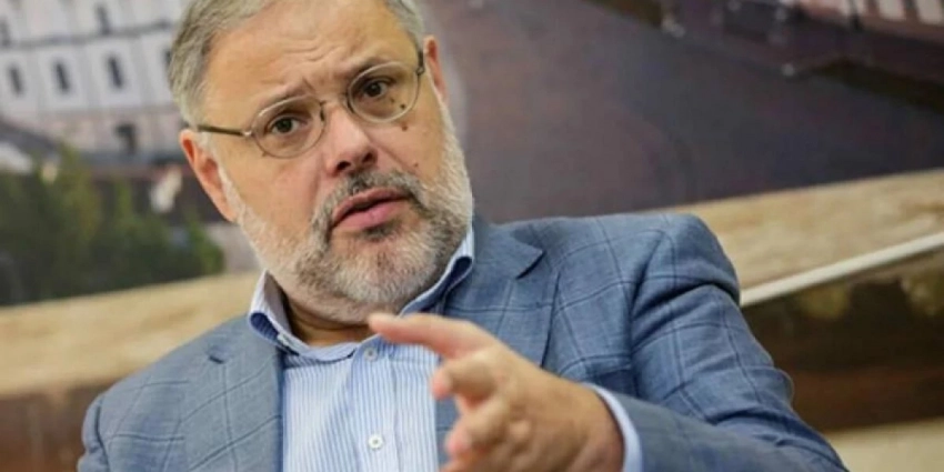 Михаил Хазин: Западу уже не отмыться