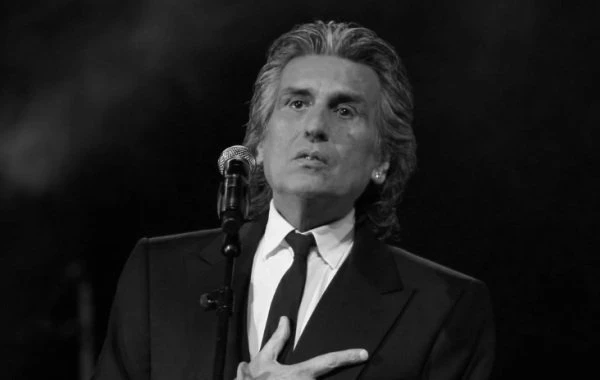 Скончался знаменитый итальянский певец и композитор Тото Кутуньо 