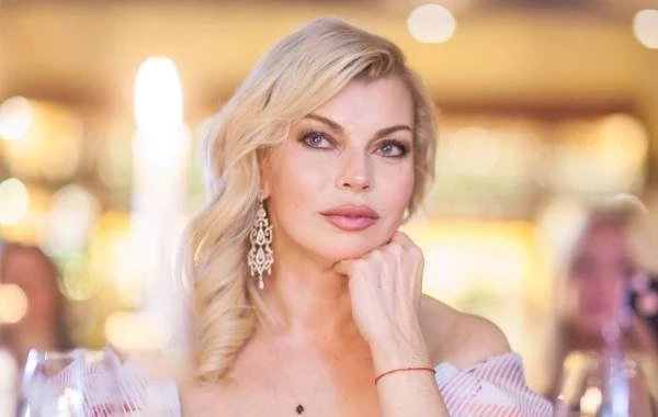 Состояние здоровья Лады Дэнс на 15 августа, последние новости сегодня: певица остается в больнице, свежие подробности от 15.08.2023