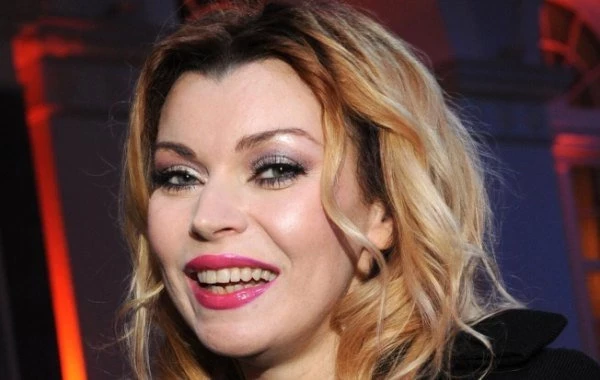 Состояние здоровья певицы Лады Дэнс на 17 августа, последние новости сегодня: уточненные сведения о самочувствии артистки на 17.08.2023