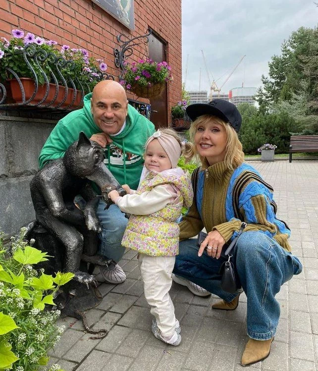 Пригожин назвал певицу Валерию «сумасшедшей бабушкой»