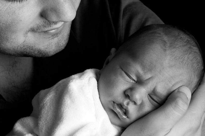 Позднее отцовство отрицательно влияет на нервную систему ребёнка