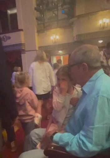 Жена Эммануила Виторгана назвала полным фиаско семейный поход в театр