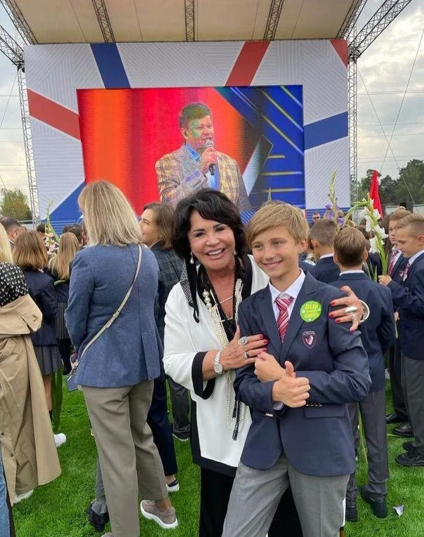 Новым фаворитом Бабкиной после расставания с Евгением Гором оказался ее старший внук